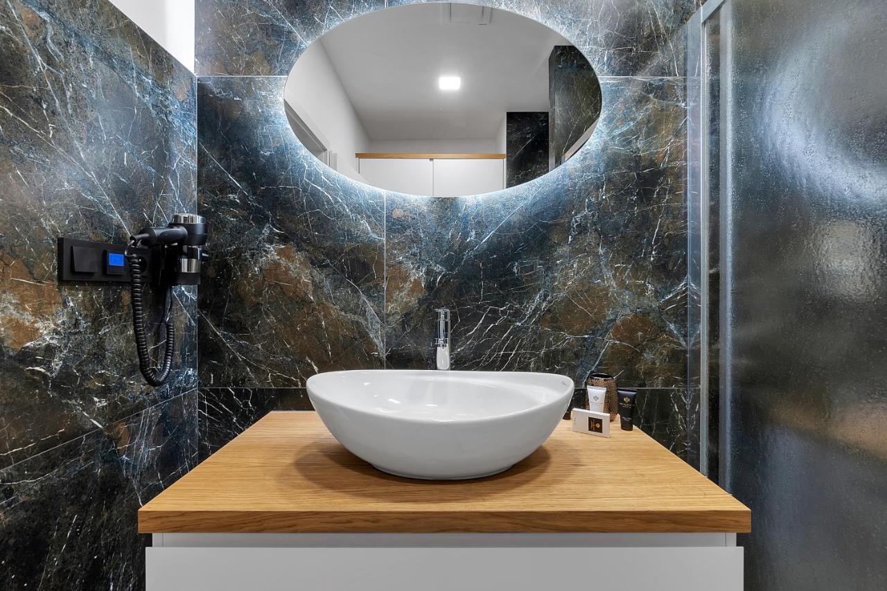 Novy Designovy Apartman S Klimatizaci Rychnov nad Kneznou Ngoại thất bức ảnh